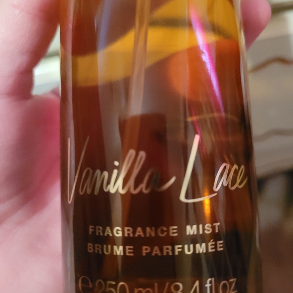 Vanilla lace Victoria secret 8.4 full discontinued - Picture 7 of 7